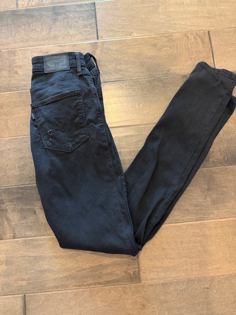 Levi's Women's High Rise Black Skinny Jeans